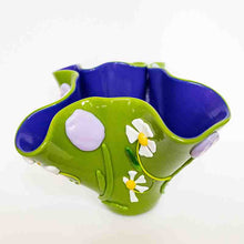 Load image into Gallery viewer, Vase - Green spring vase with rippled edges