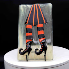 Load image into Gallery viewer, Halloween - Witch standing