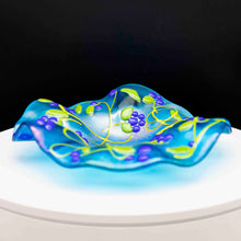 Load image into Gallery viewer, Bowl - Vintage style with blueberries