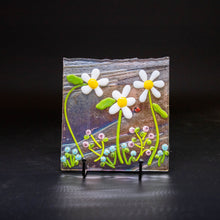 Load image into Gallery viewer, Decorative - Flower tile