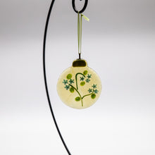 Load image into Gallery viewer, Ornaments - Christmas rounds