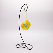 Load image into Gallery viewer, Ornaments - Christmas rounds