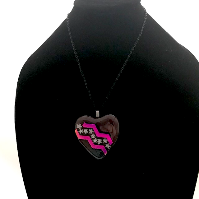 Jewelry - Heart pendant with stars and stripes