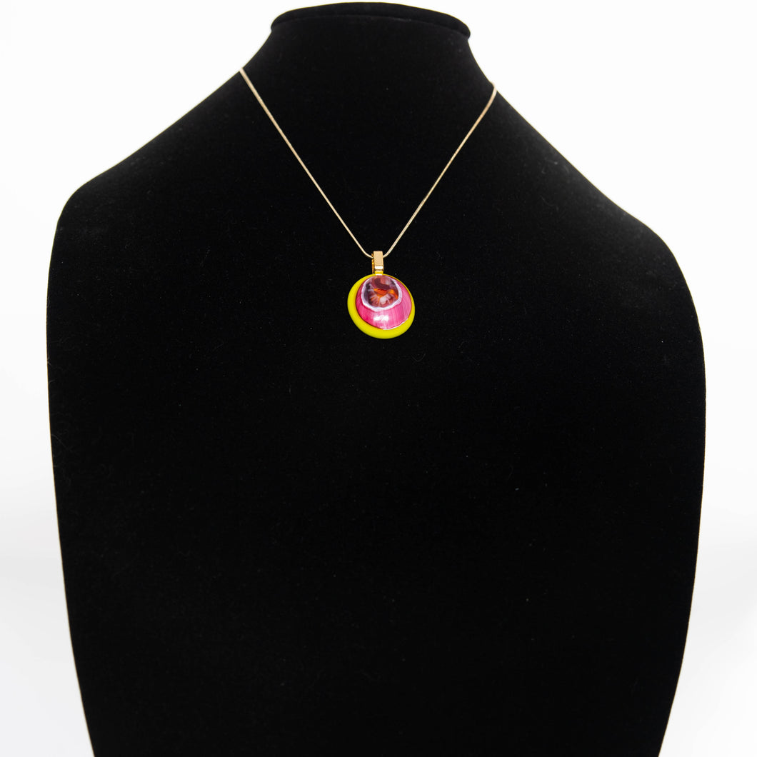 Jewelry - Rose and yellow round pendant