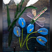 Load image into Gallery viewer, Decorative - Iridescent glass blue and white flowers
