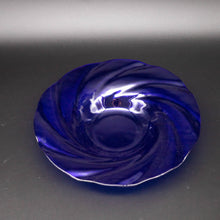 Load image into Gallery viewer, Bowl - Deep blue glass with spiral edge
