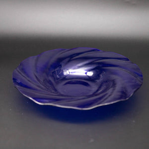 Bowl - Deep blue glass with spiral edge